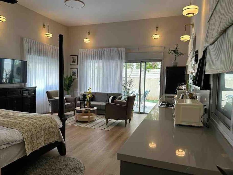 Apartment Luxury & Backyard *